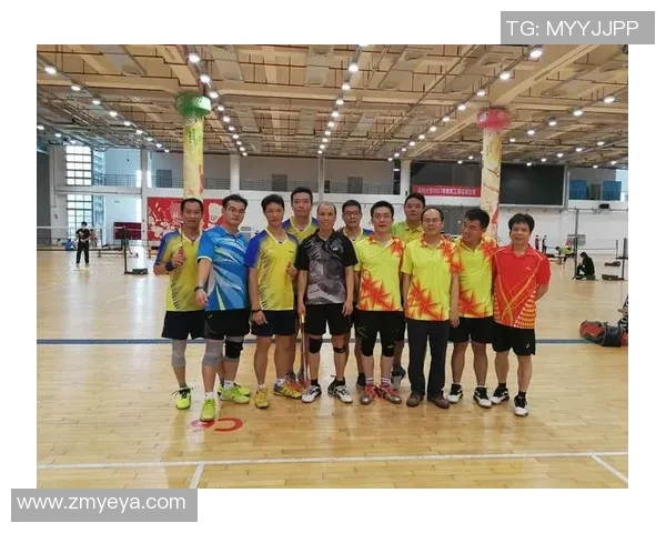 赛后复盘:上海羽毛球队与杭州羽毛球队的精彩对决与战术分析 赛后复盘:上海羽毛球队与杭州羽毛球队的精彩对决与战术分析