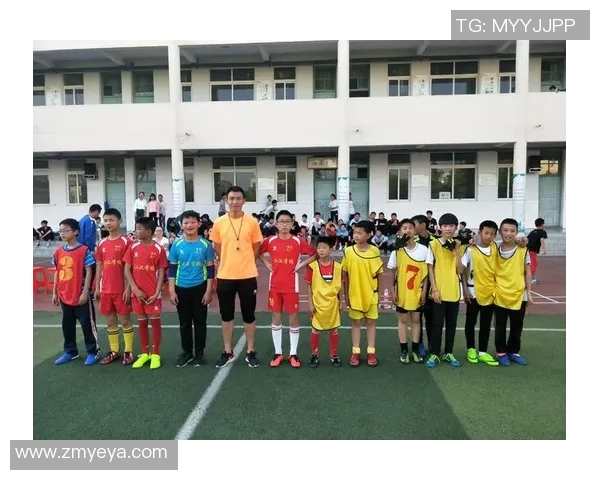 深圳足球队的比赛经验分享与成长之路探讨 深圳足球队的比赛经验分享与成长之路探讨